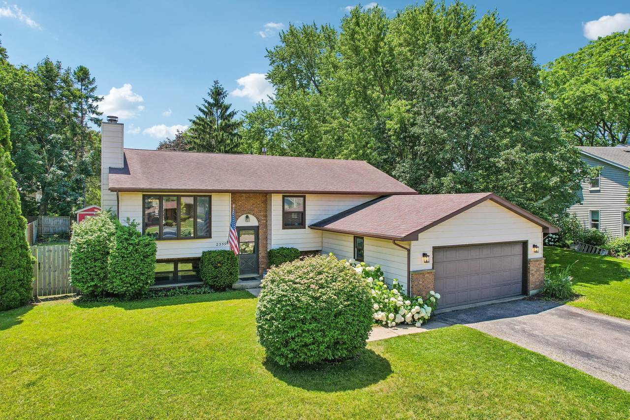 2359 High Point Drive - Photo 1