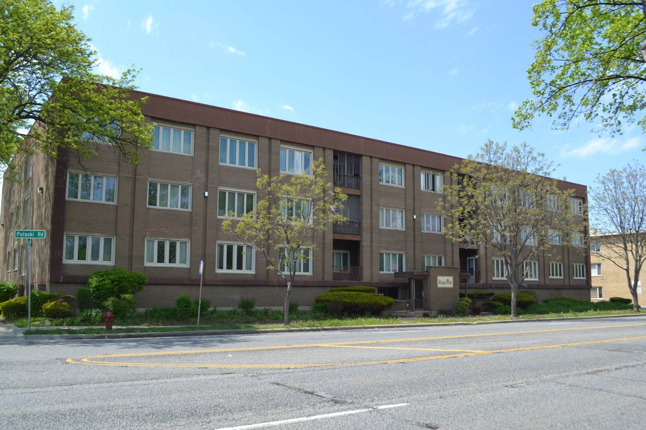 10048 Pulaski Road - Photo 1