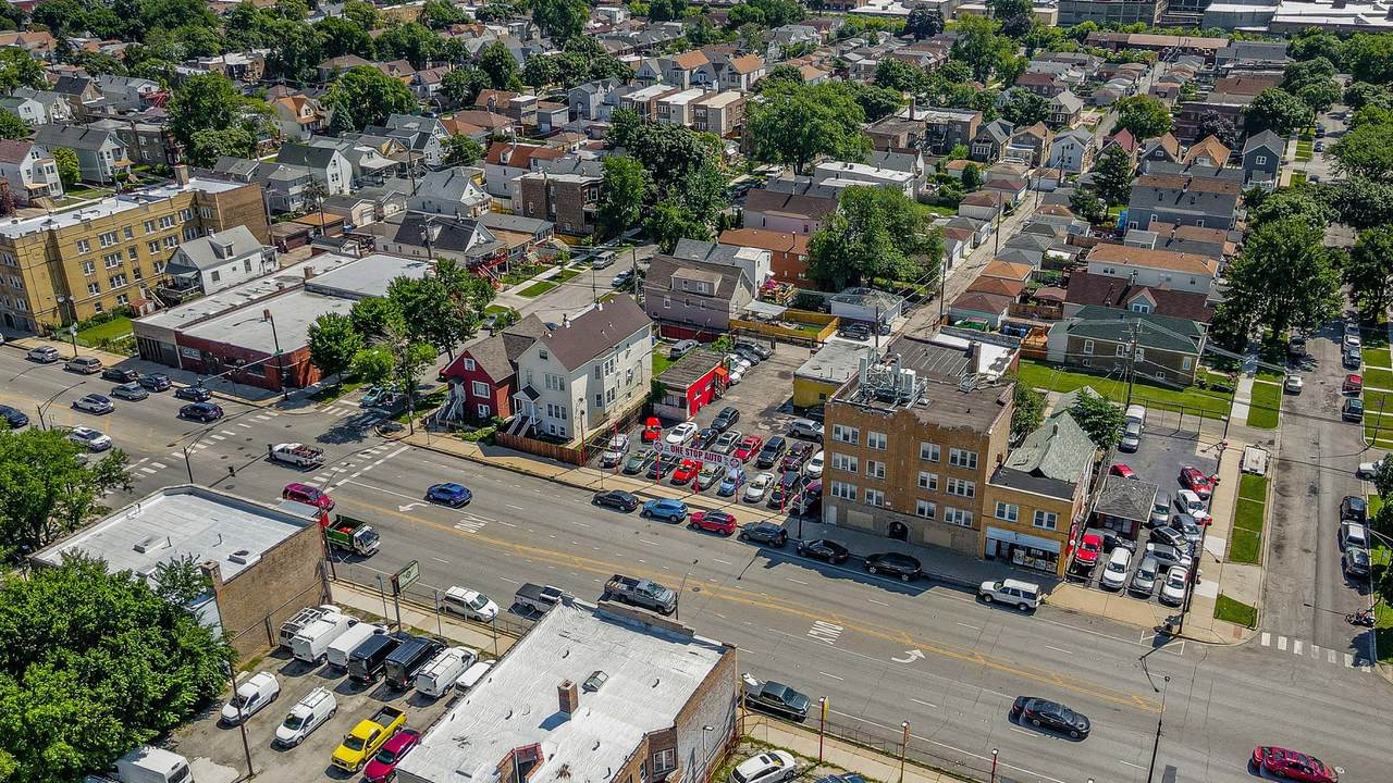 2051 Cicero Avenue - Photo 1