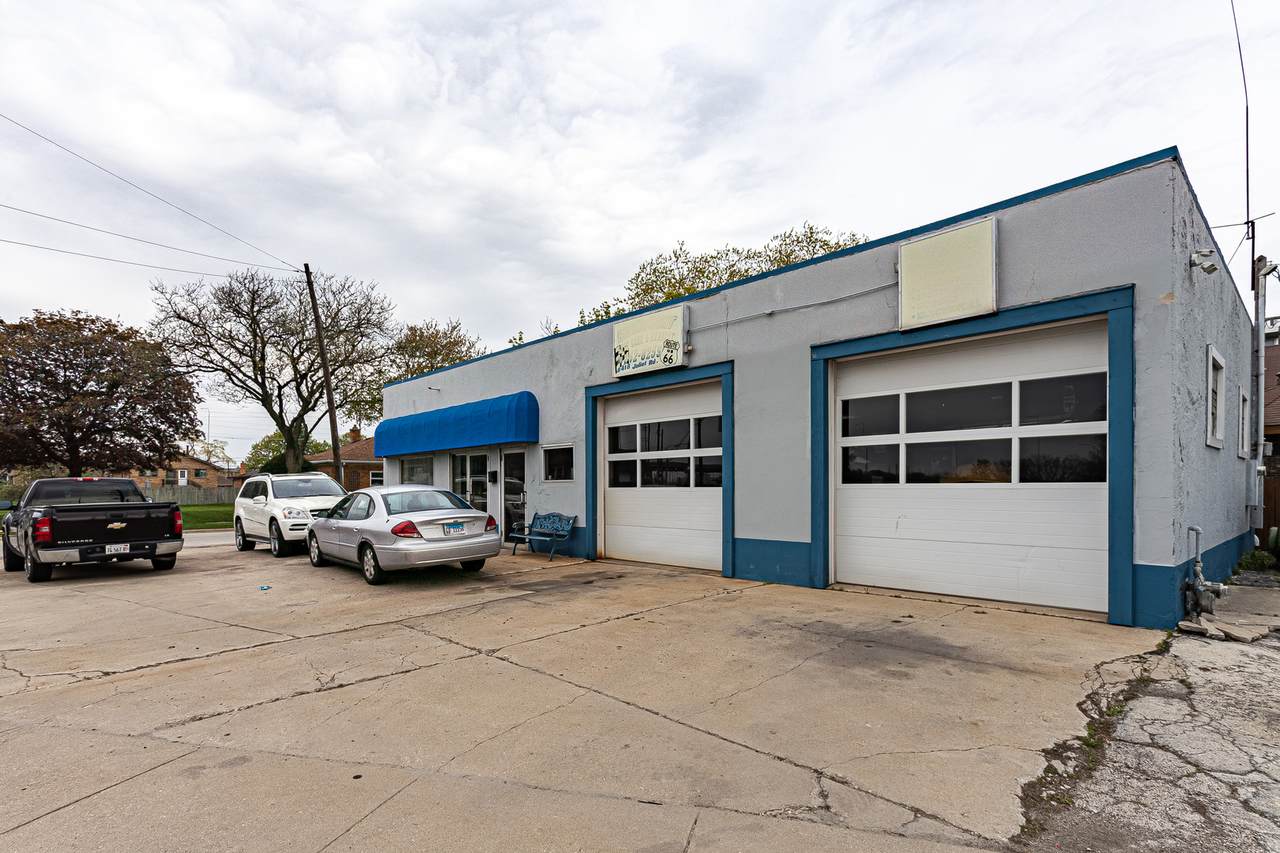 8418 Joliet Road - Photo 1