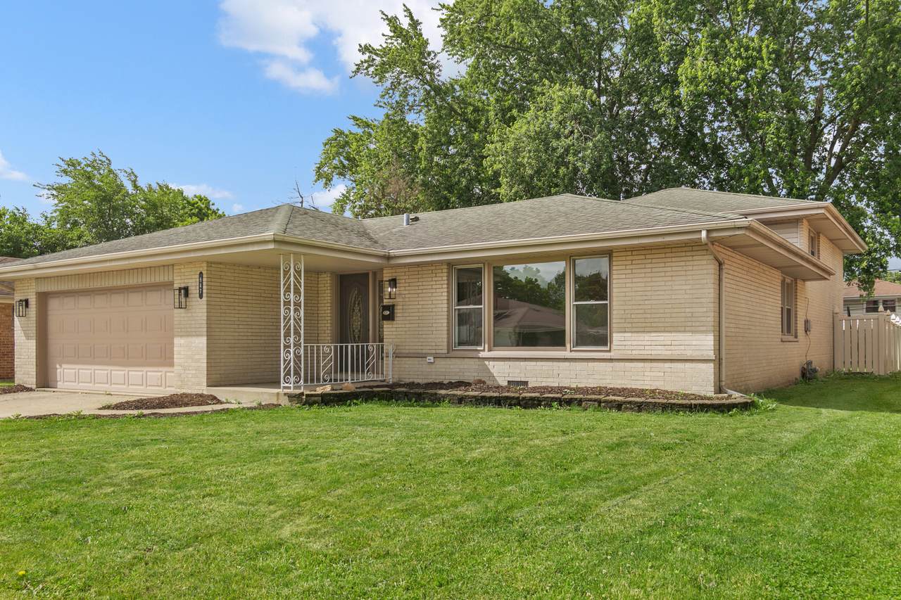 947 169th Street - Photo 1