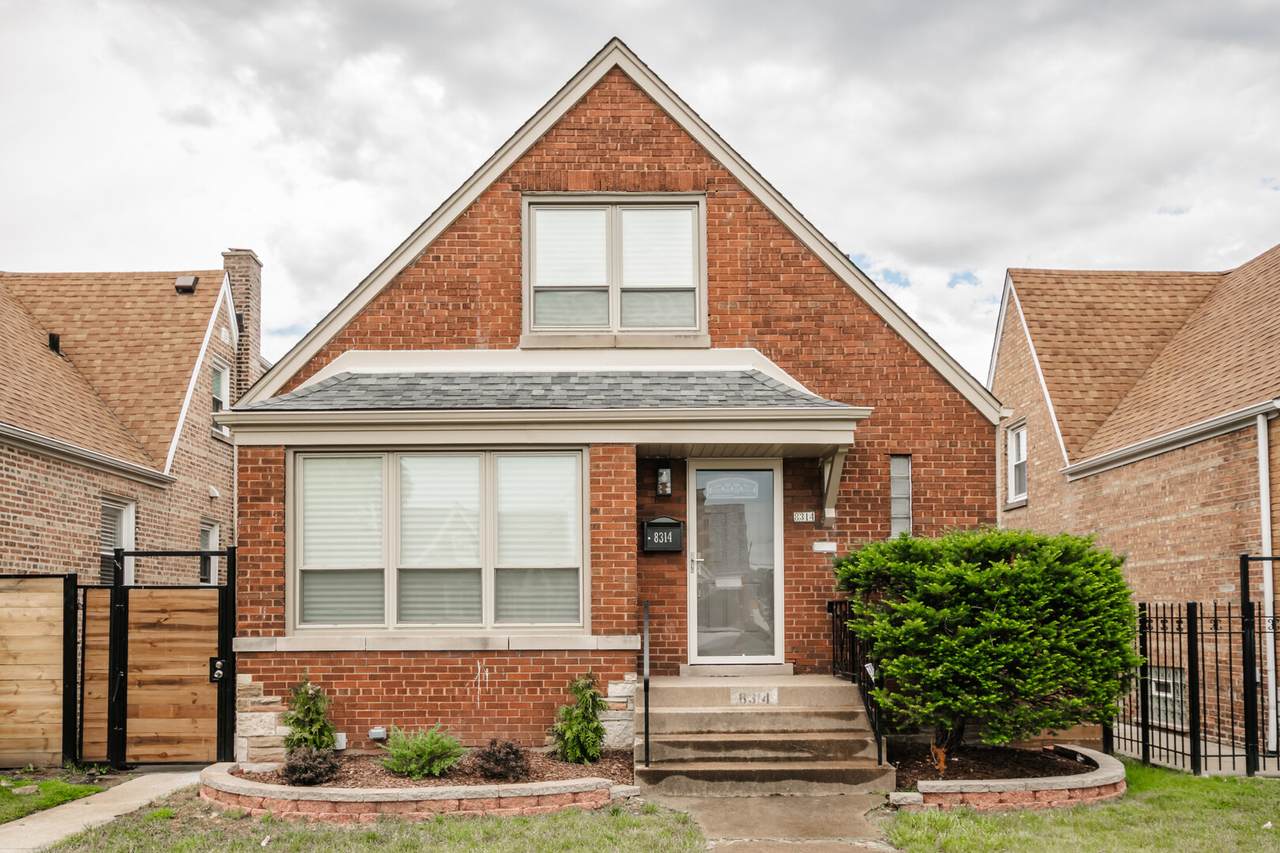8314 Calumet Avenue - Photo 1