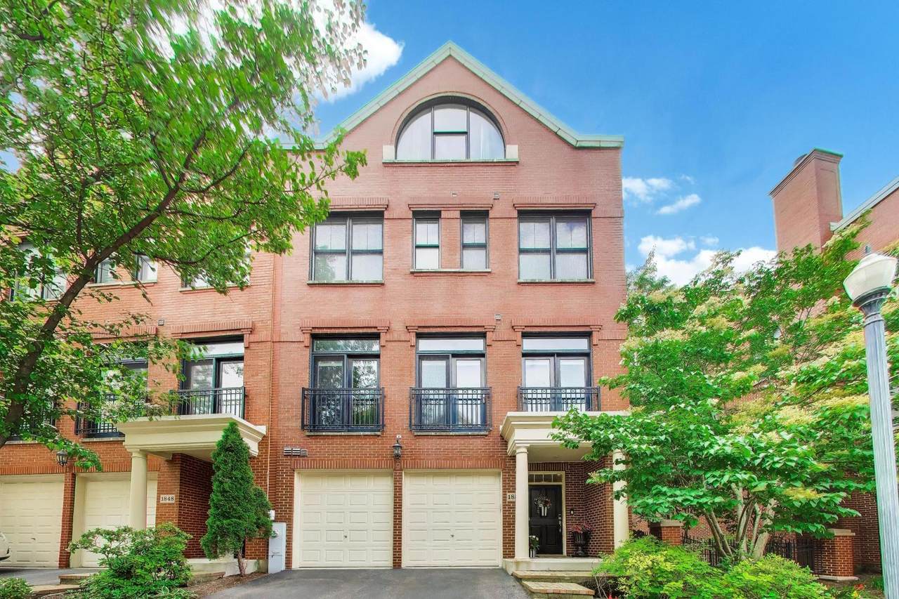 1850 Admiral Court - Photo 1