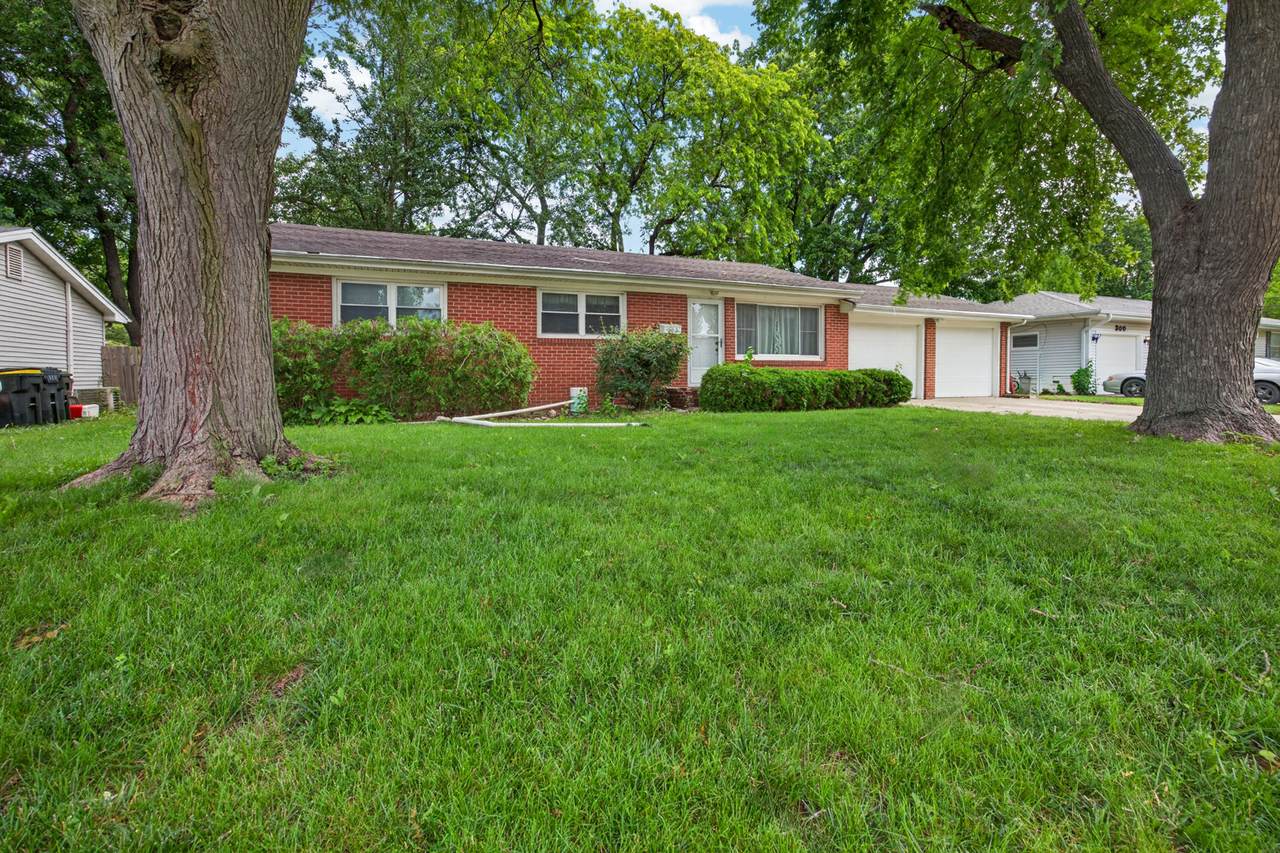 302 Belview Avenue - Photo 1