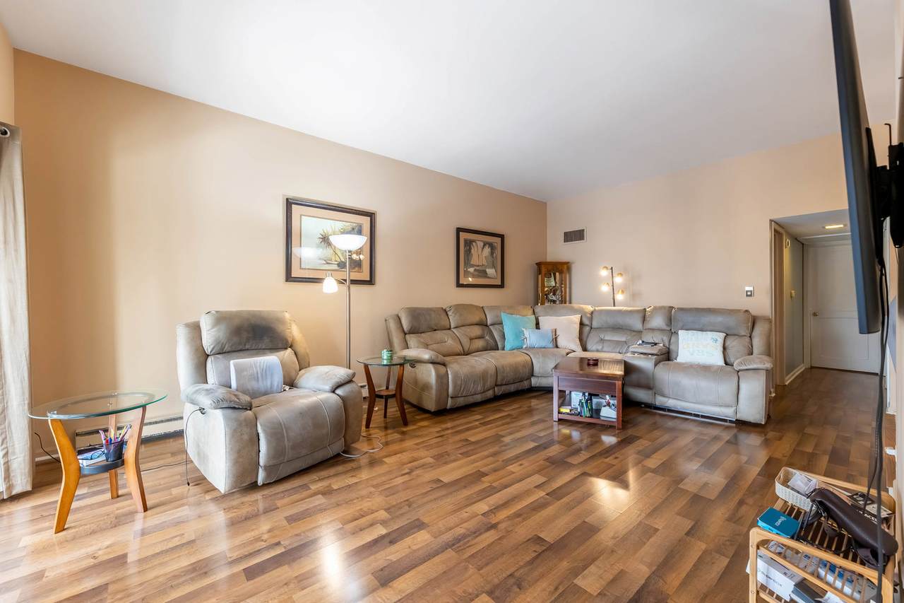 4123 98th Street - Photo 1