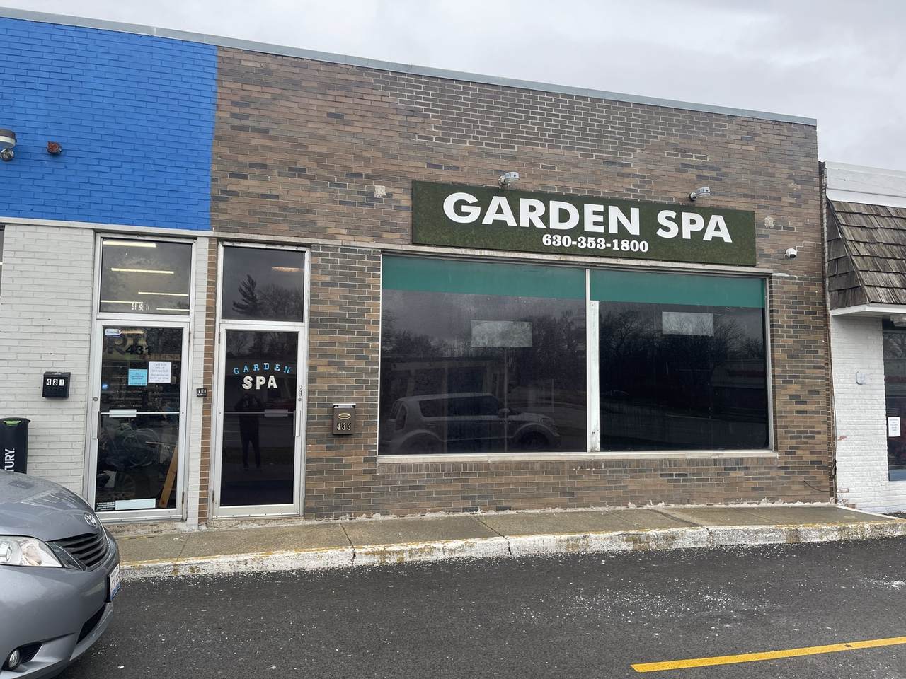 433 Ogden Avenue - Photo 1