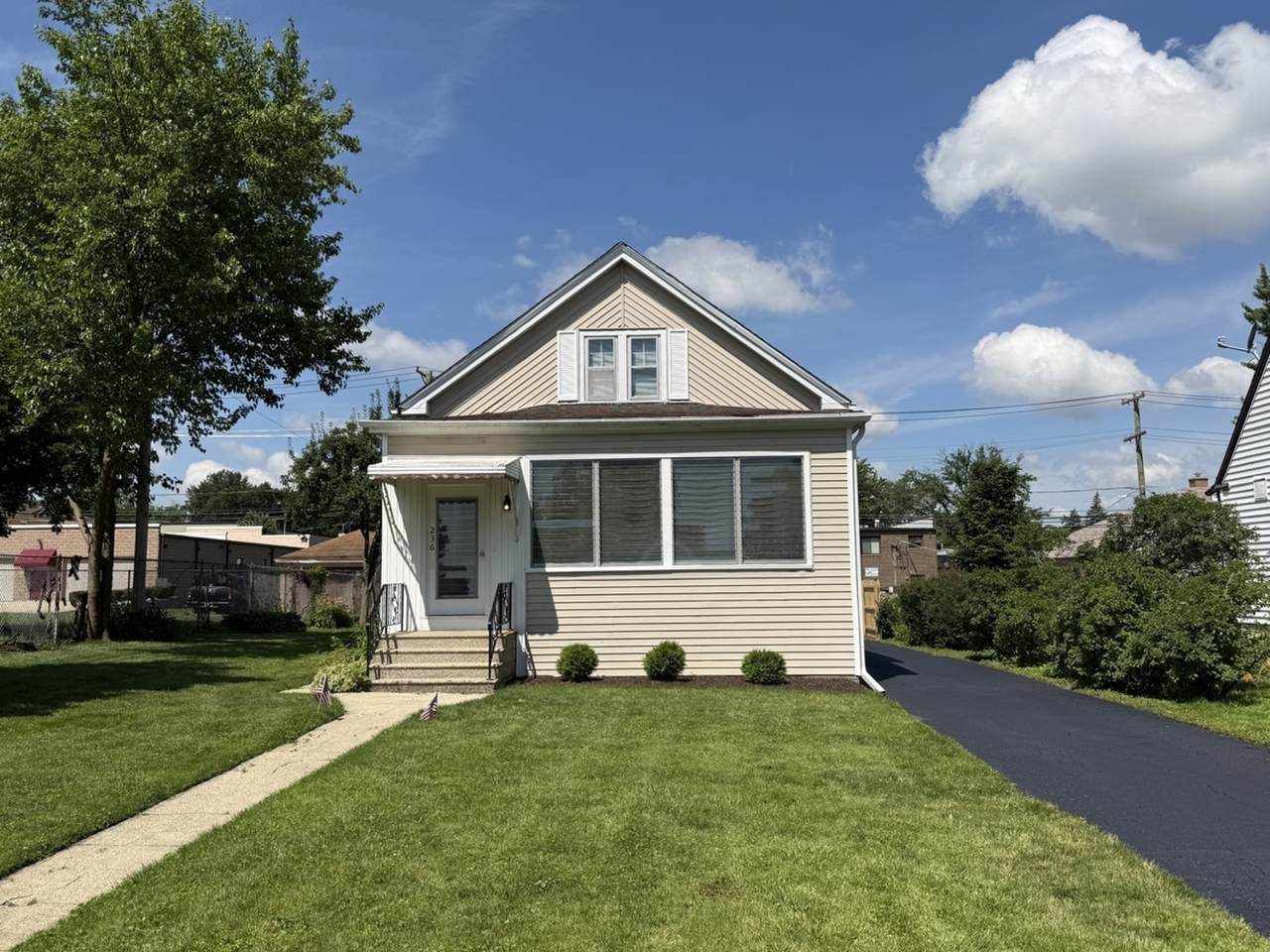 236 Linden Avenue - Photo 1