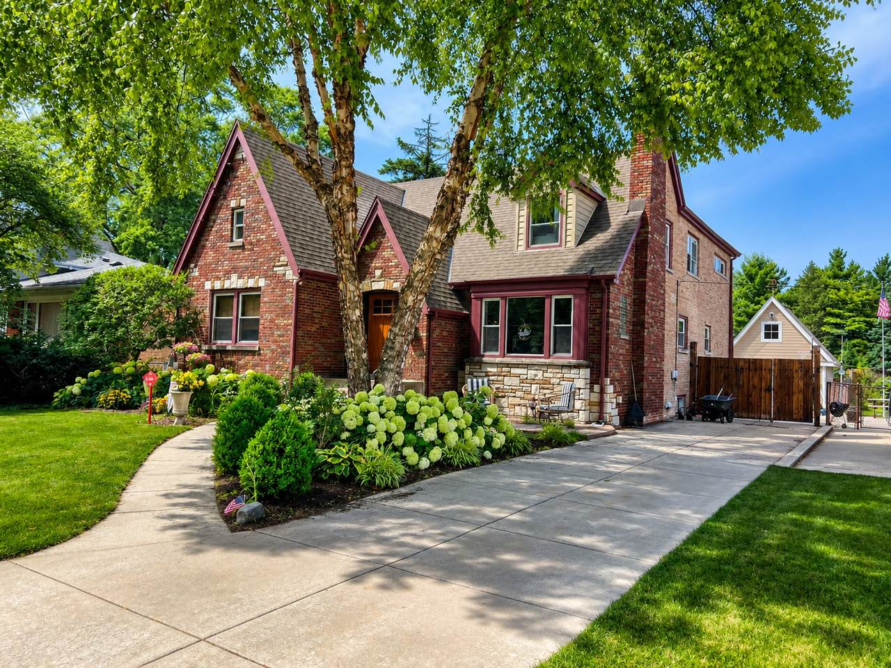 3218 97th Street - Photo 1