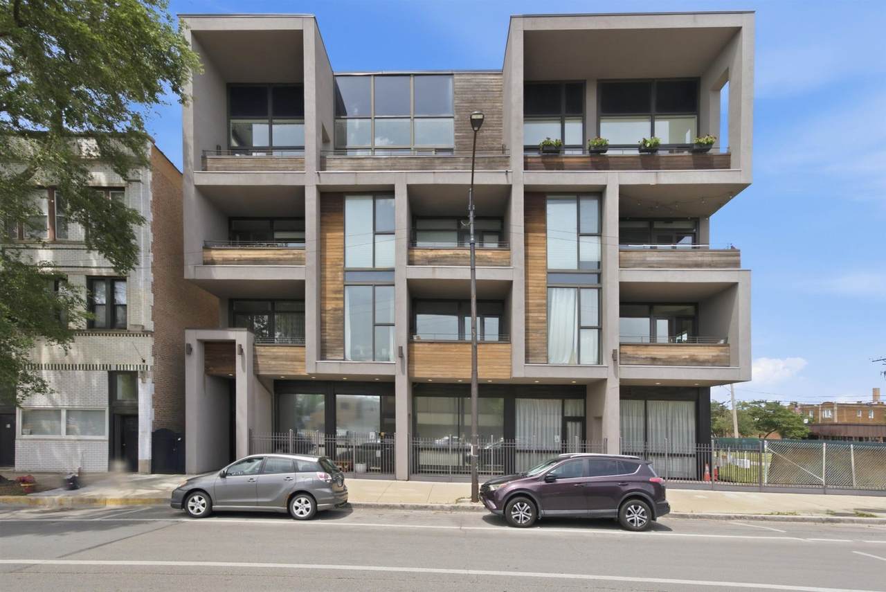 2424 Chicago Avenue - Photo 1