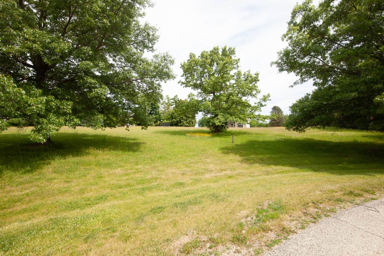 2905 Fox Knoll Court - Photo 1
