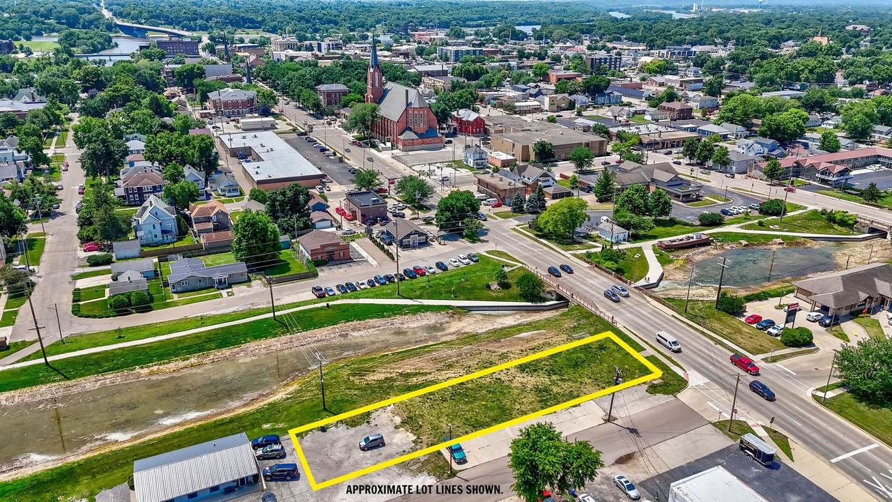1230 Columbus Street - Photo 1