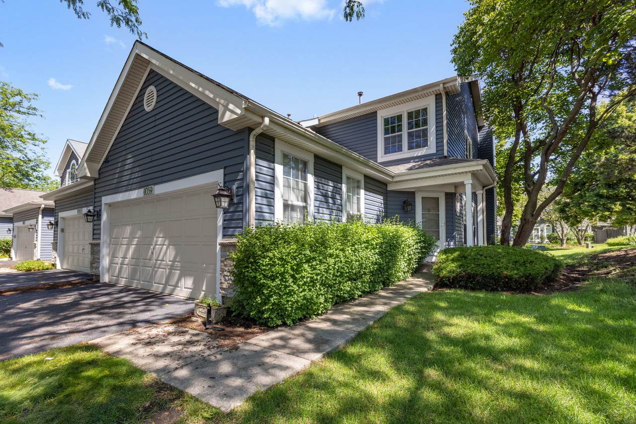 1059 Ridgefield Circle - Photo 1
