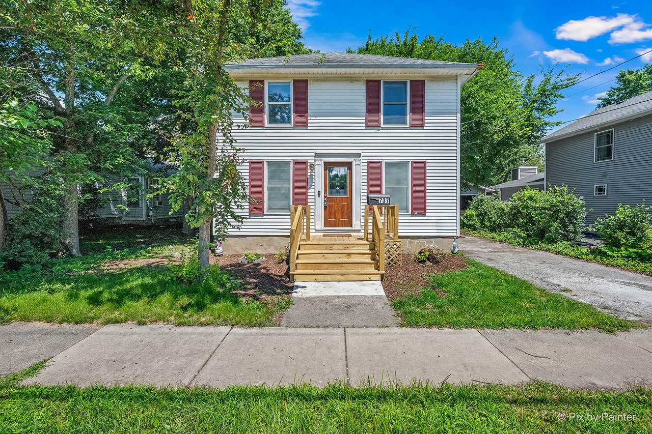 737 Blaine Street - Photo 1