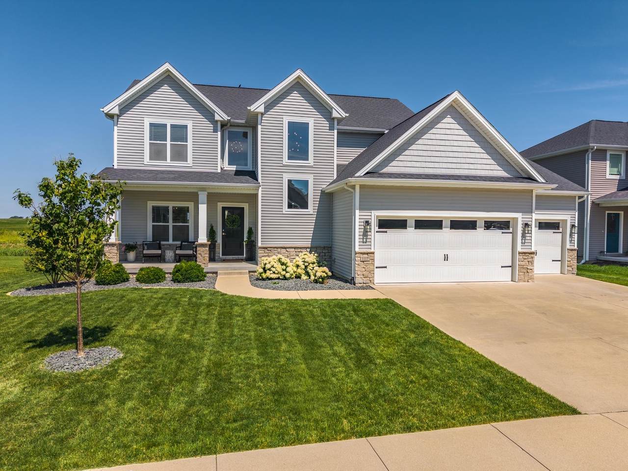 1117 Willow Creek Drive - Photo 1