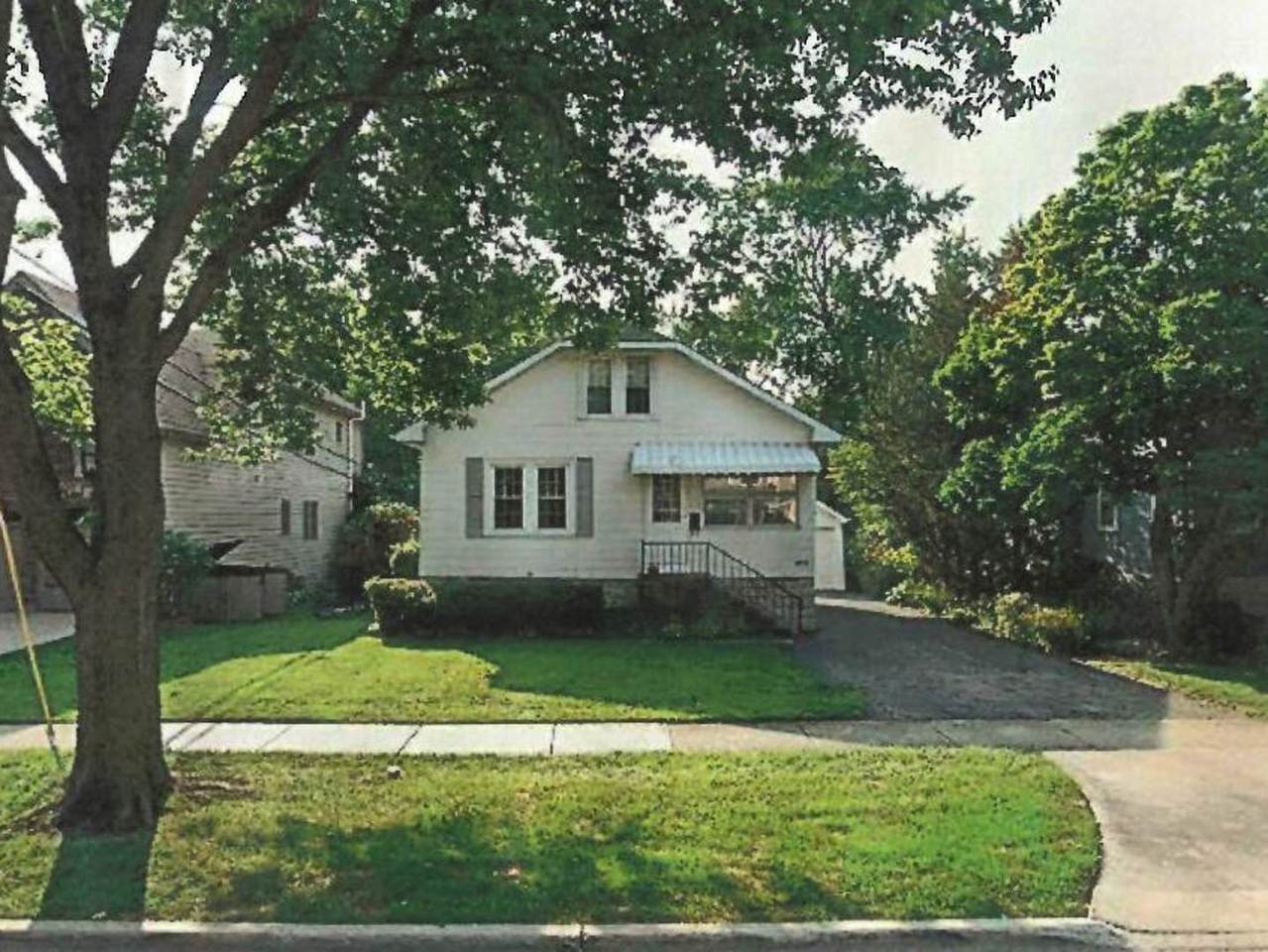 4632 Washington Street - Photo 1