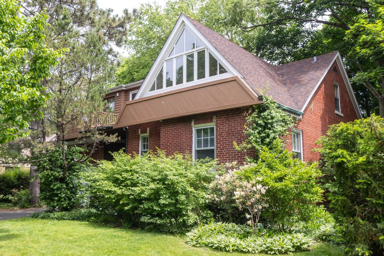 2545 Greeley Avenue - Photo 1