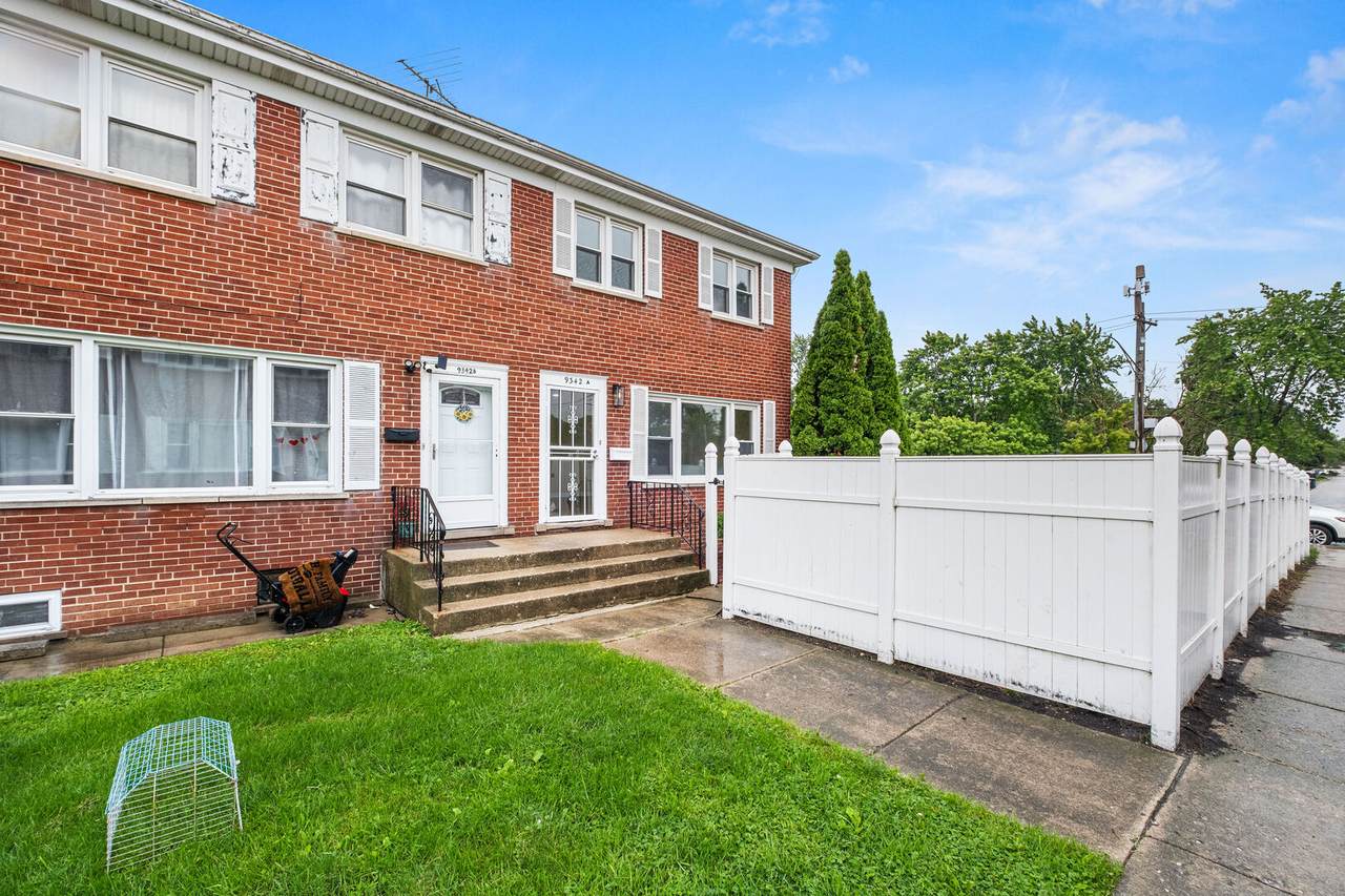 9342 Noel Avenue - Photo 1