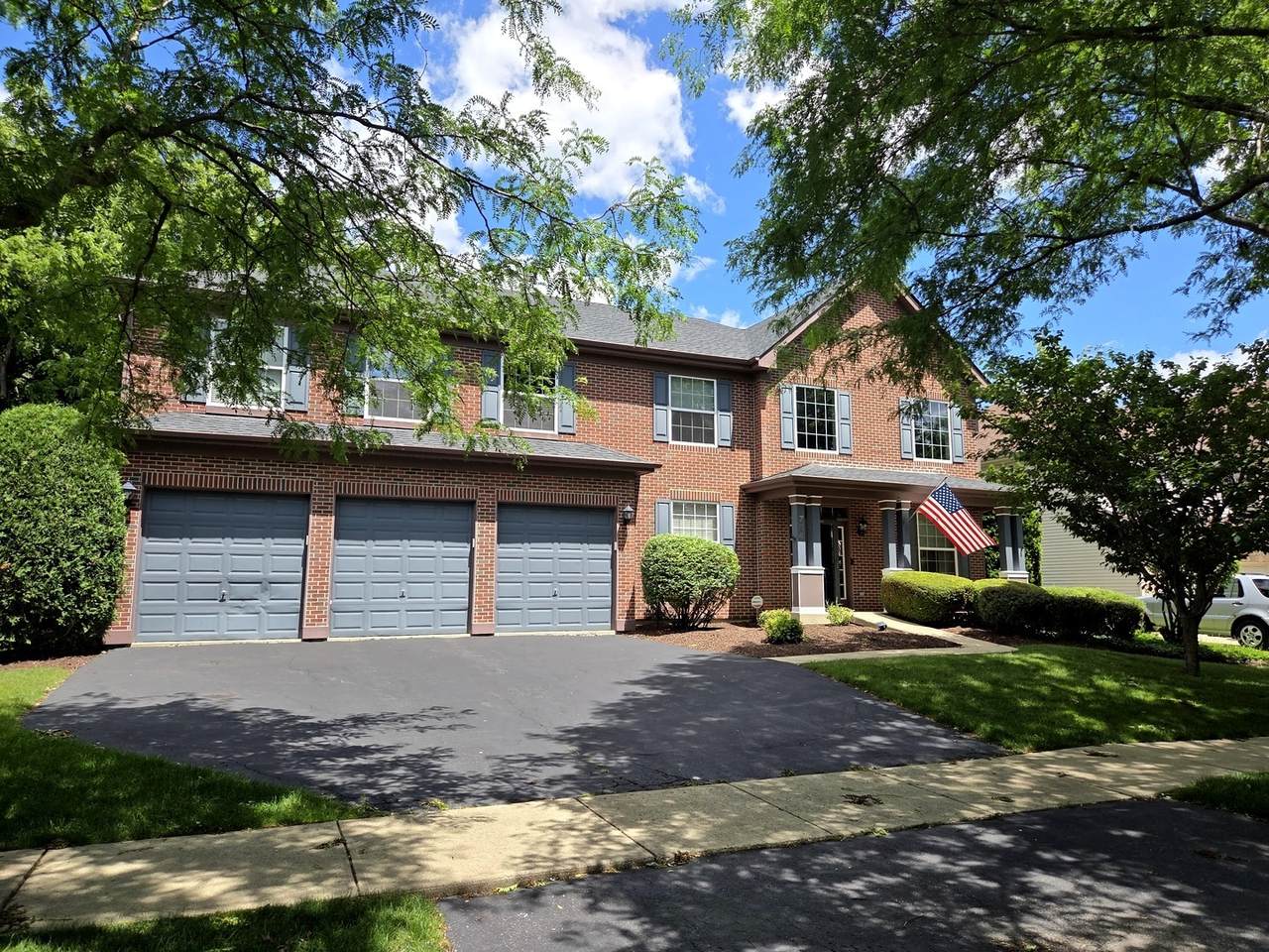 784 Lindsey Lane - Photo 1