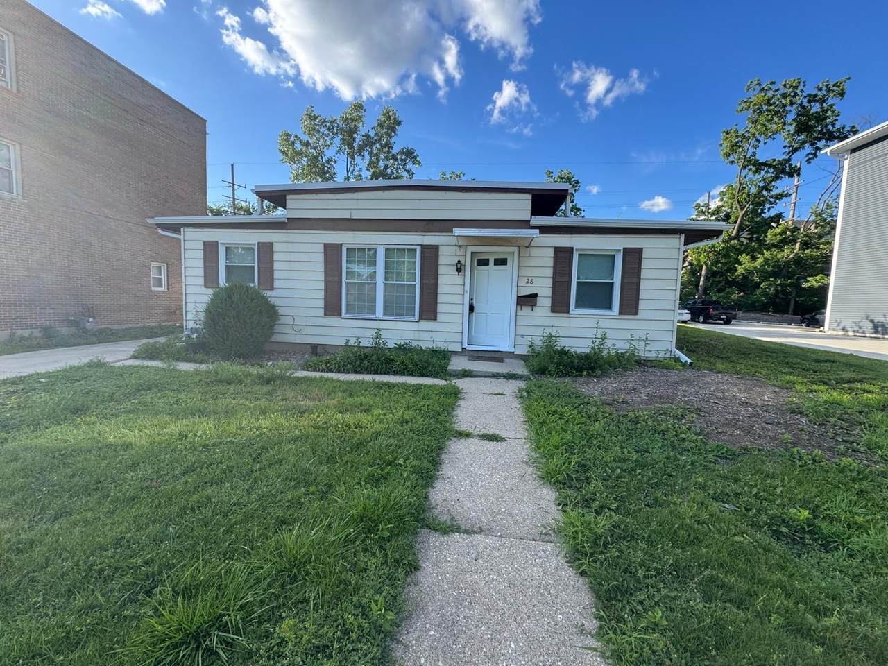 28 Willow Street - Photo 1