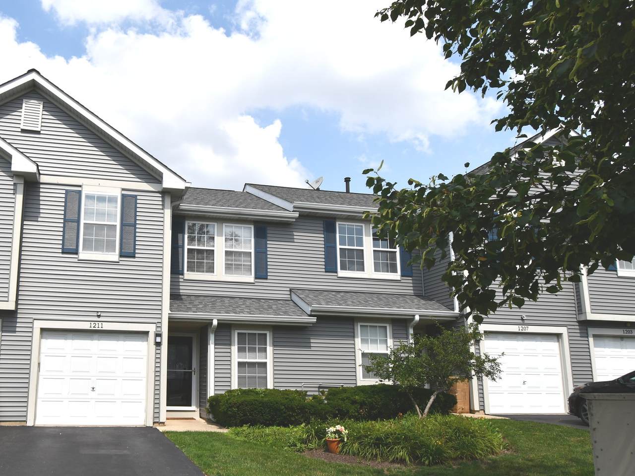 1211 Arapaho Court - Photo 1