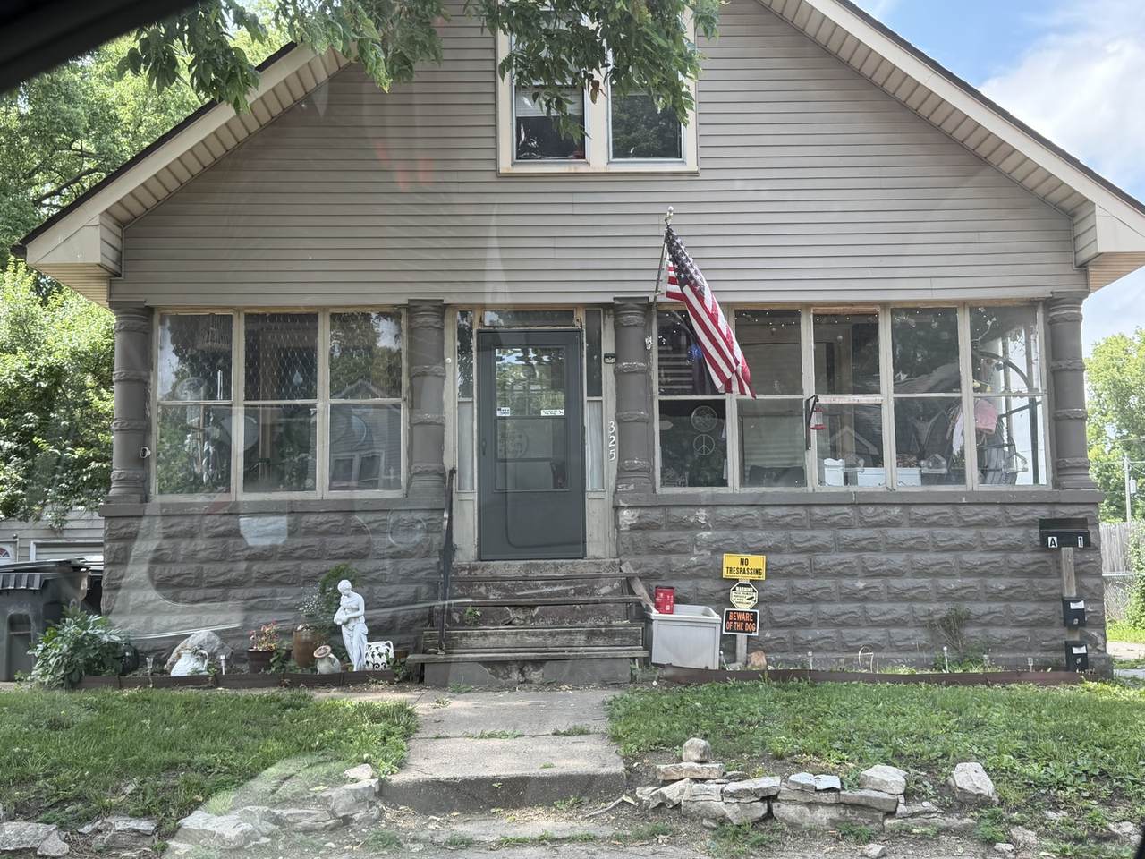 325 Capitol Street - Photo 1