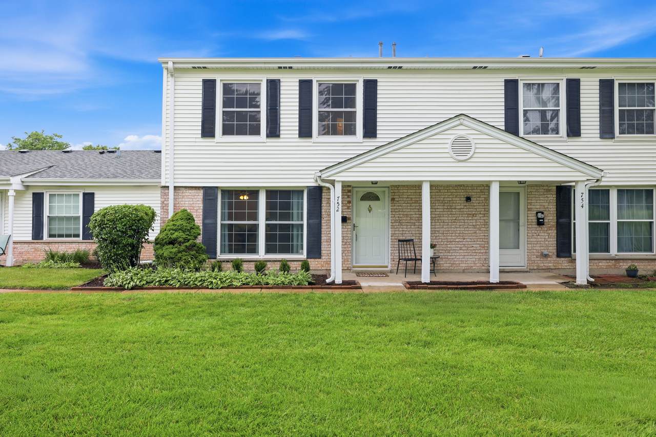 752 Gloucester Drive - Photo 1