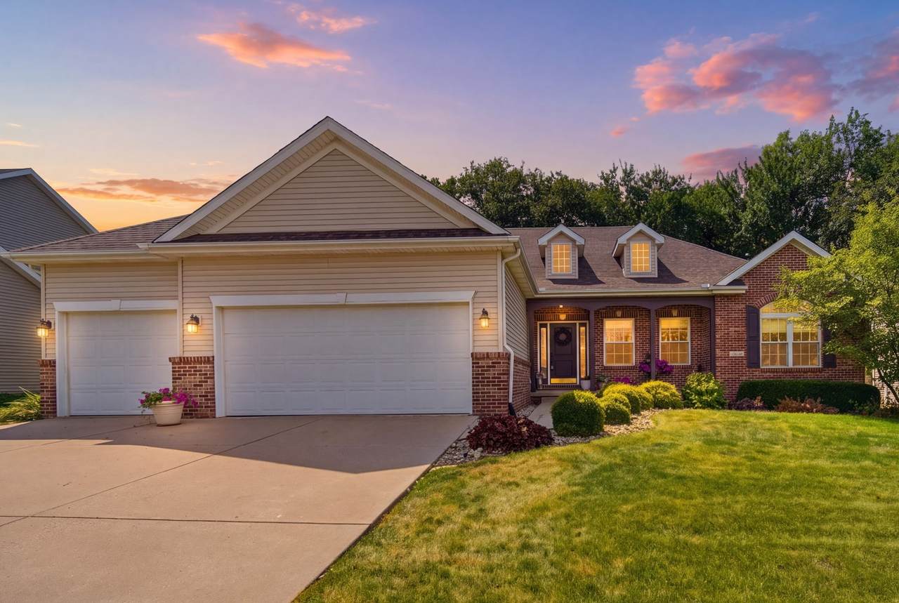 2107 Ridge Creek Drive - Photo 1