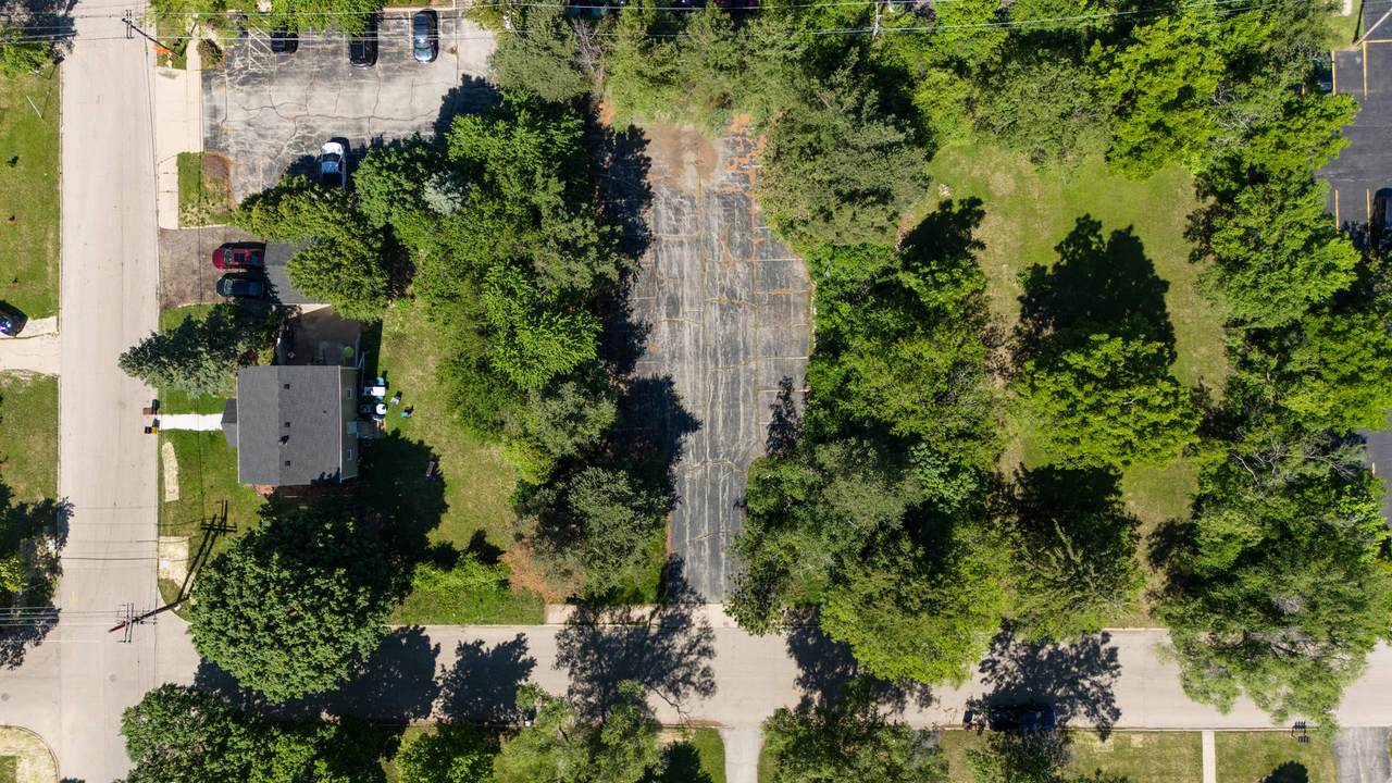 210 Alder Avenue - Photo 1