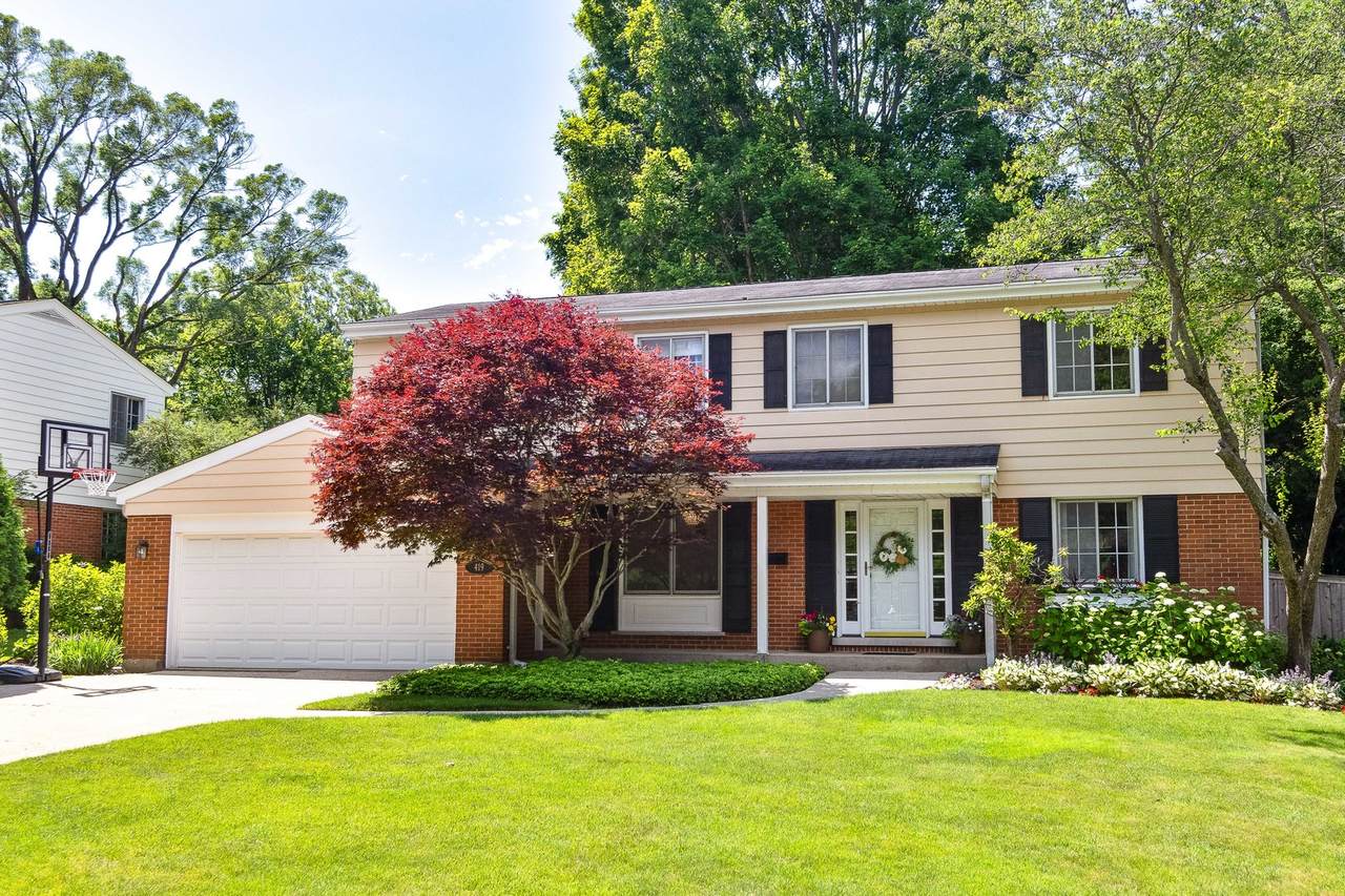 419 Sheridan Place - Photo 1