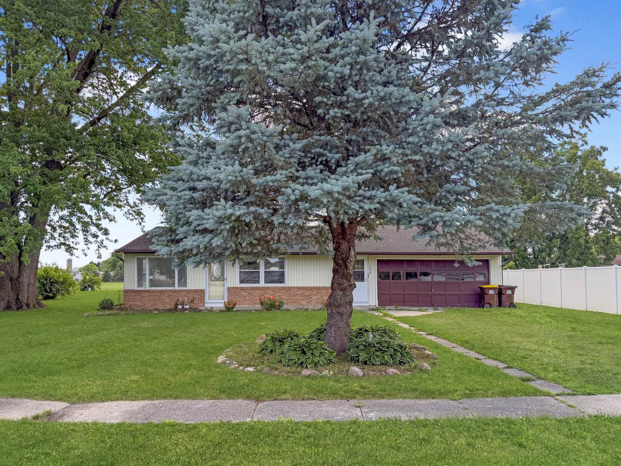 508 1st Street - Photo 1