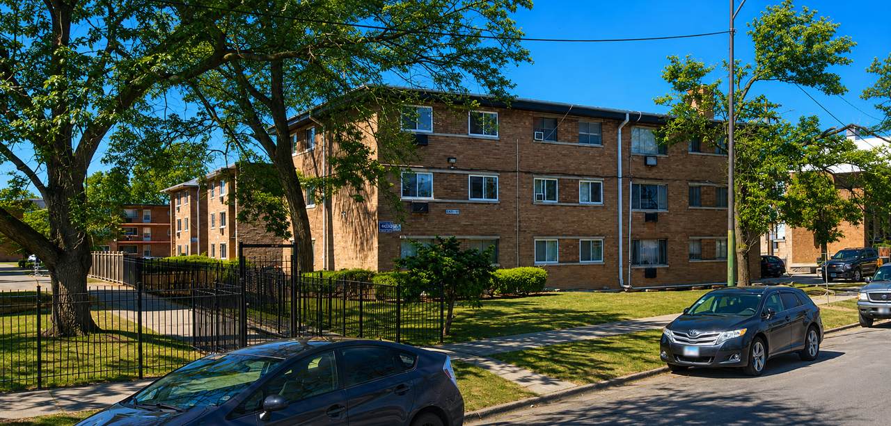 6432 Ridge Boulevard - Photo 1