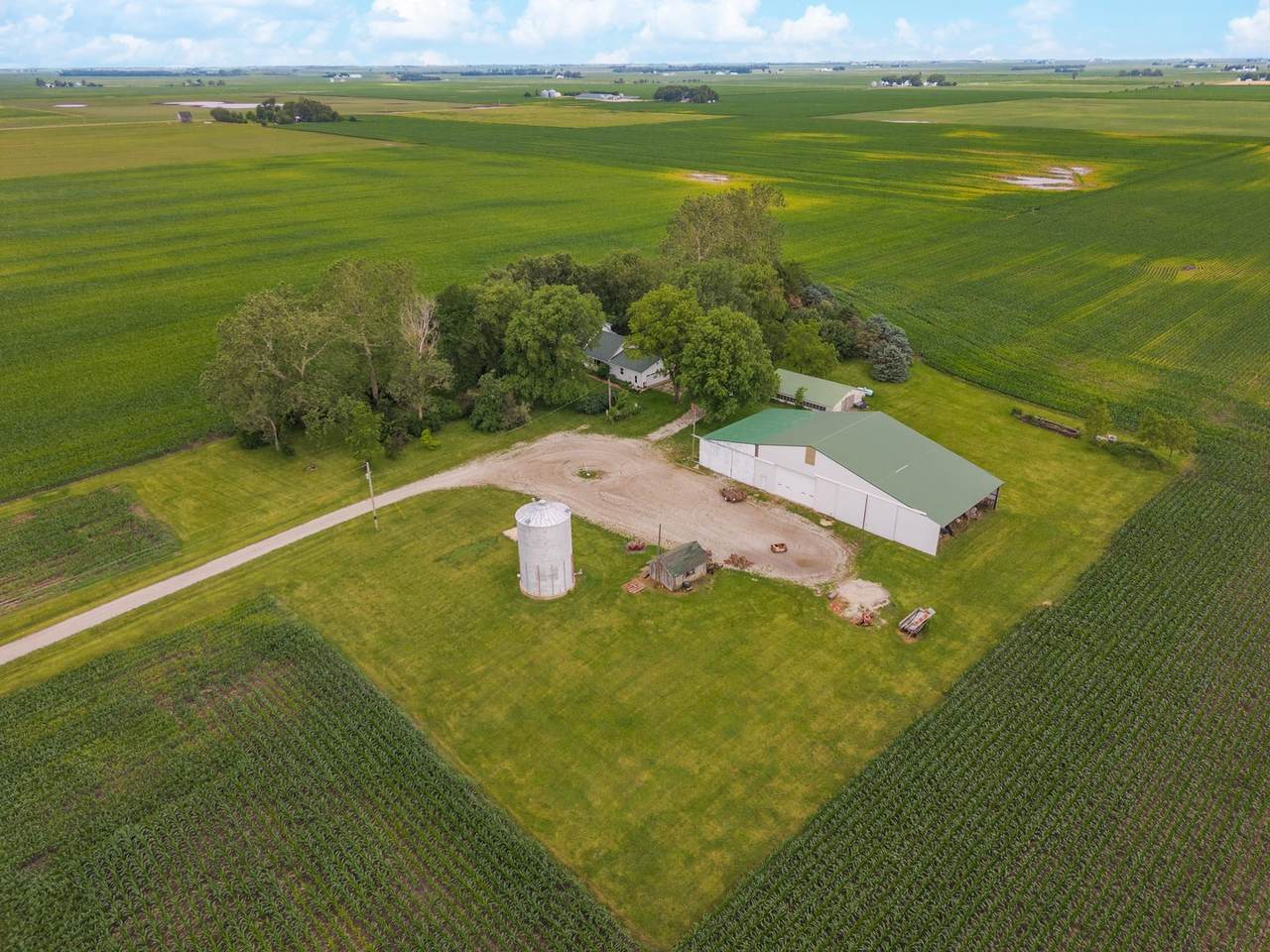 34553 1300 North Road - Photo 1