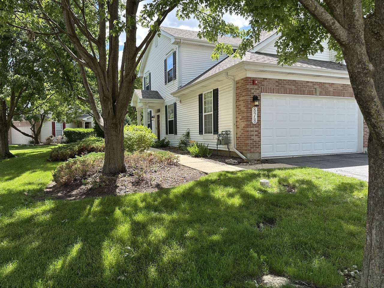 878 Stuarts Drive - Photo 1