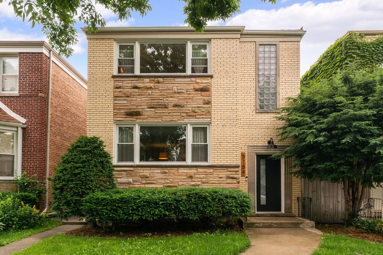 5754 Christiana Avenue - Photo 1