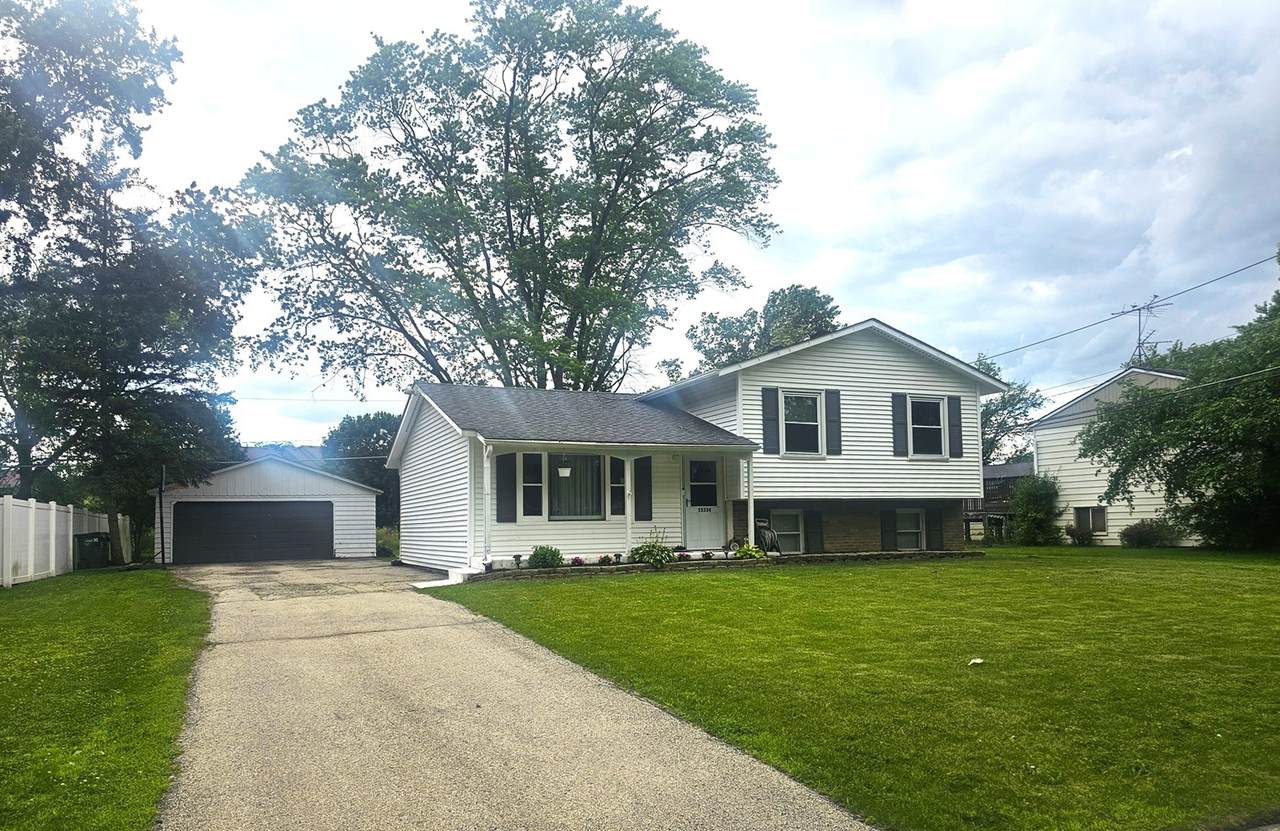 5S334 Stewart Drive - Photo 1