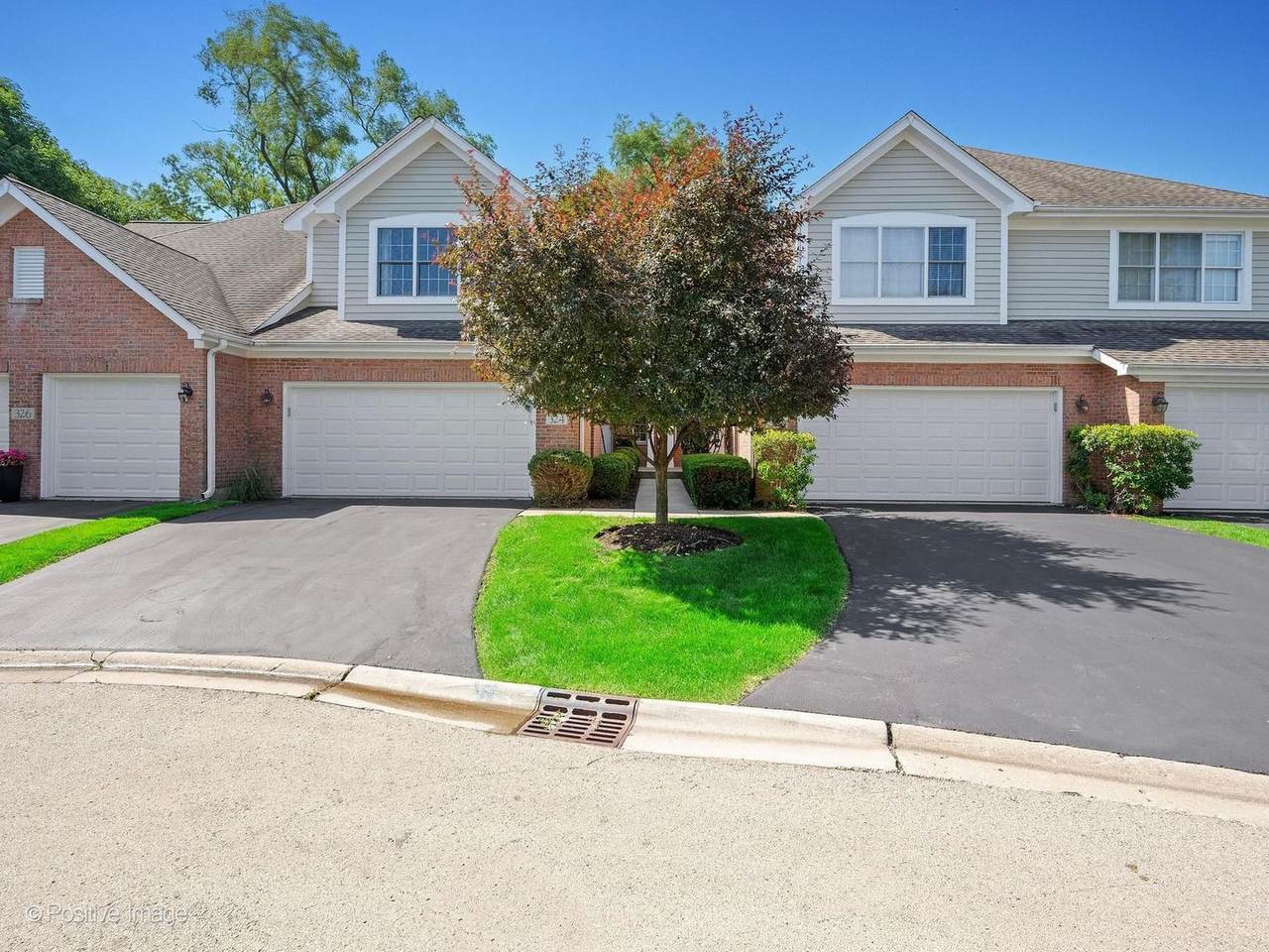 324 Turnberry Lane - Photo 1
