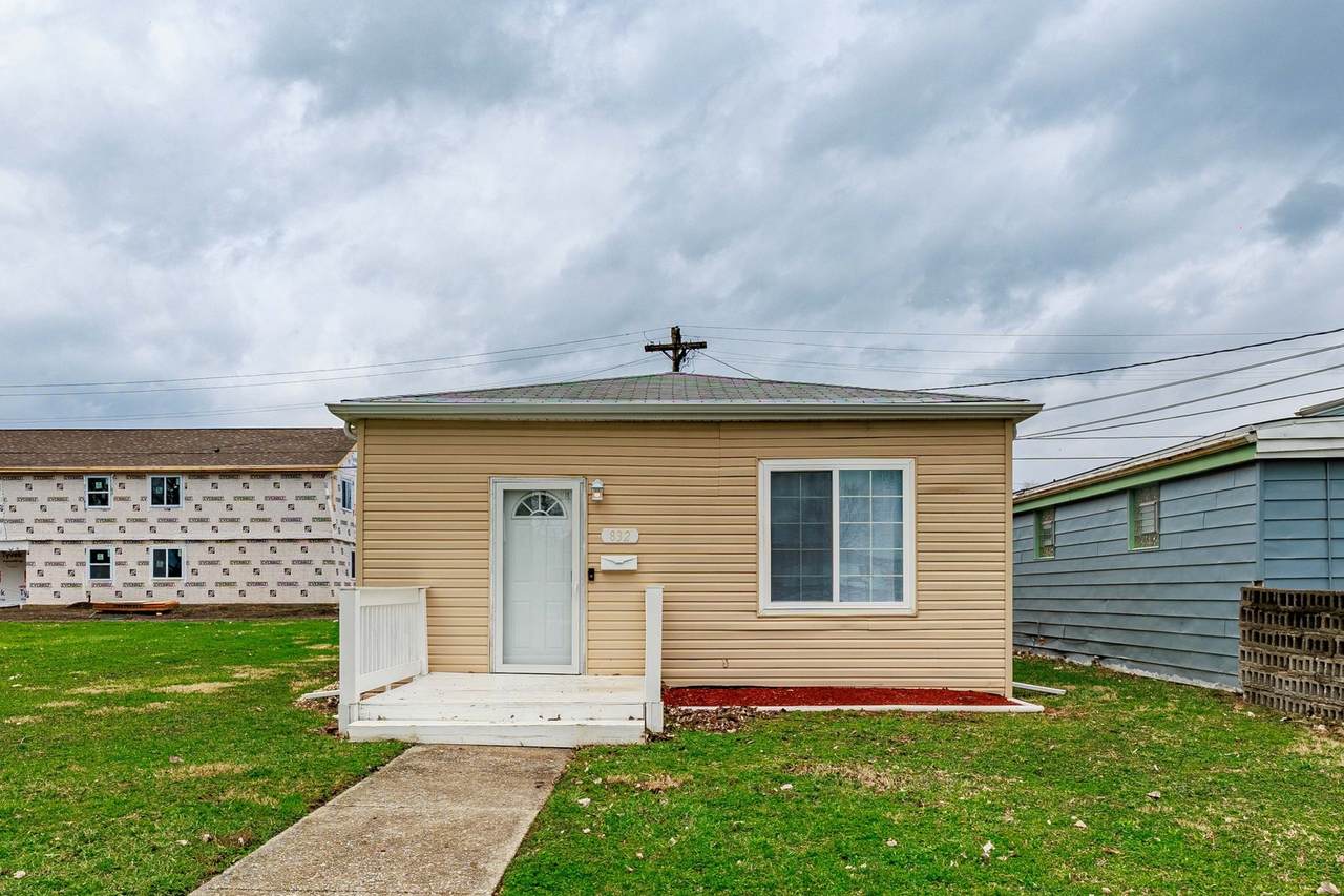 832 153 Street - Photo 1