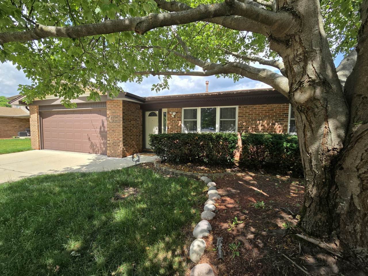 6705 Foxtree Avenue - Photo 1