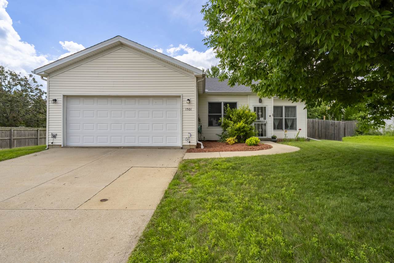 1501 Donegal Drive - Photo 1