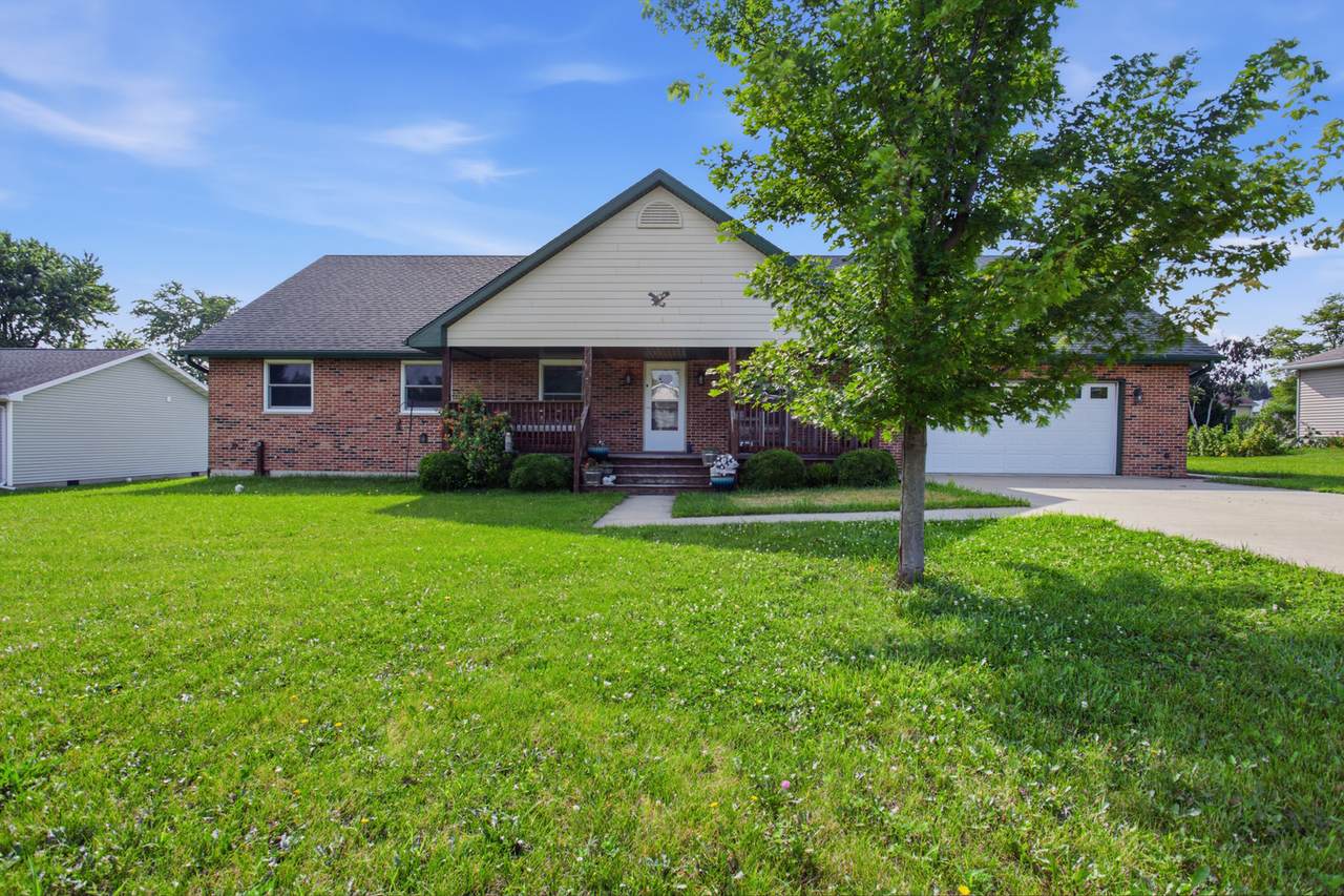 132 Mohawk Drive - Photo 1