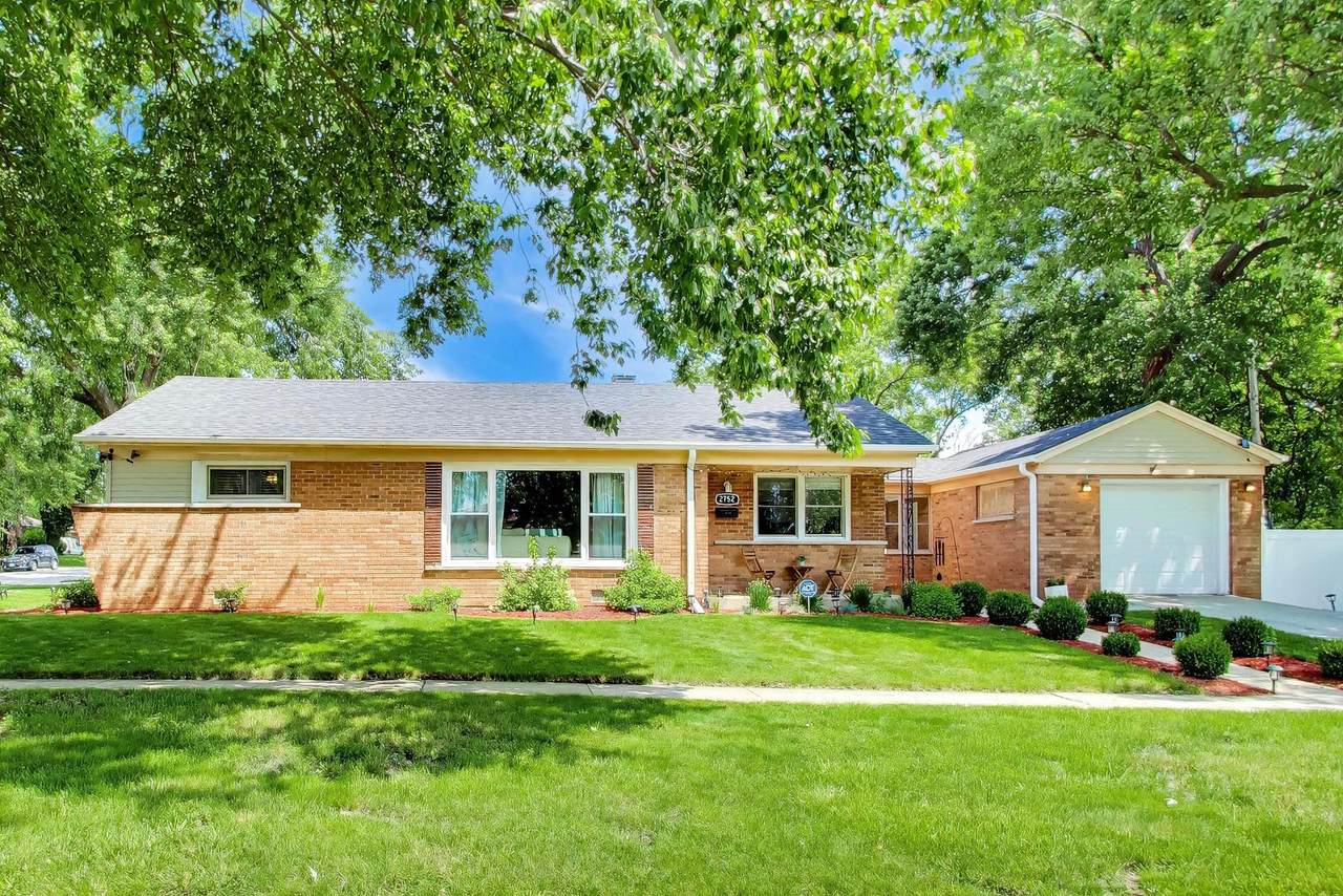 2752 174th Street - Photo 1