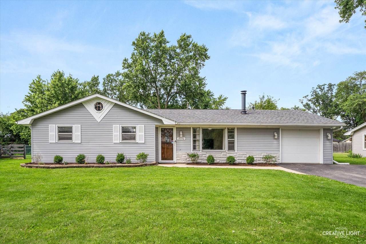 19350 Jacquie Avenue - Photo 1