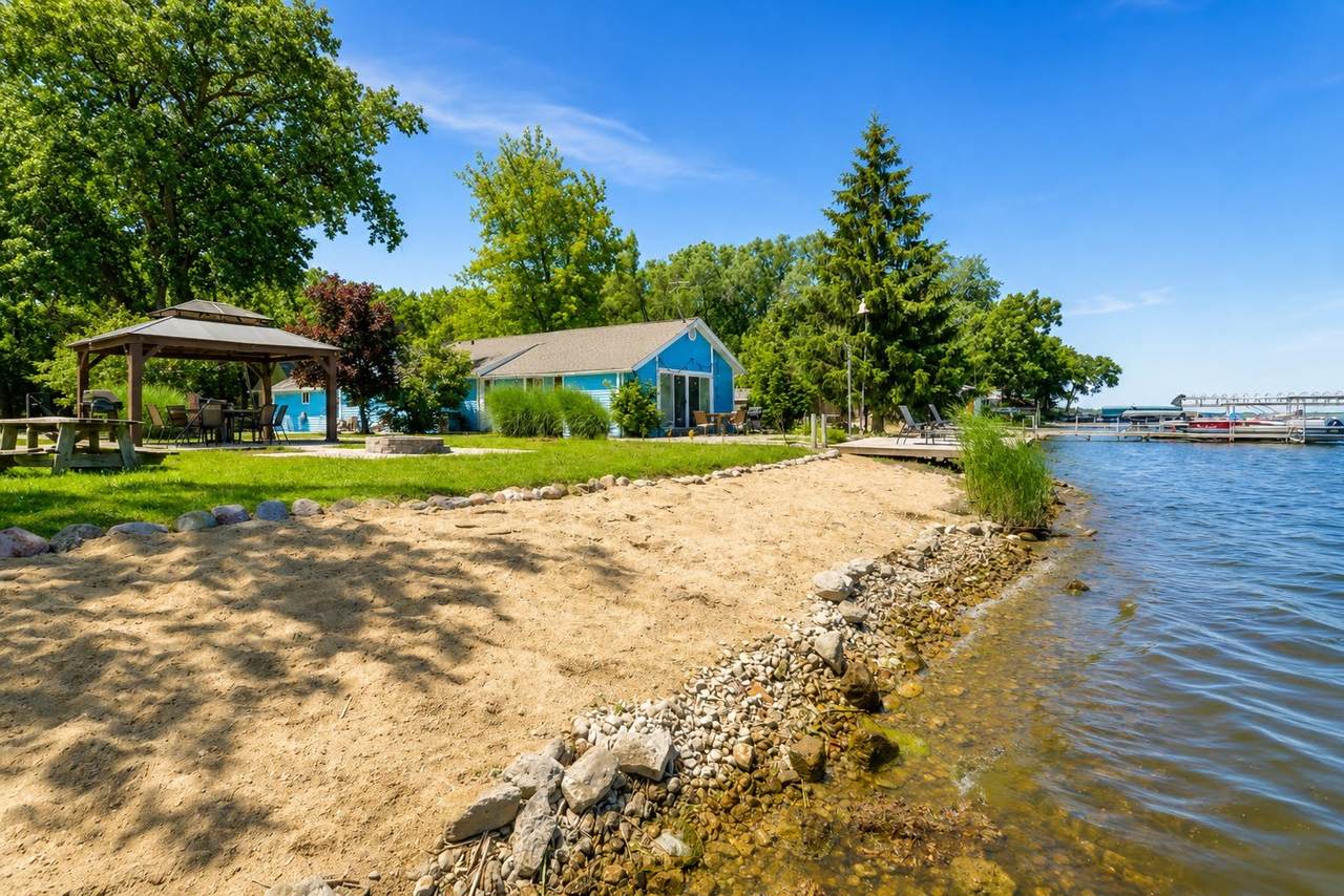 27717 Grass Lake Drive - Photo 1