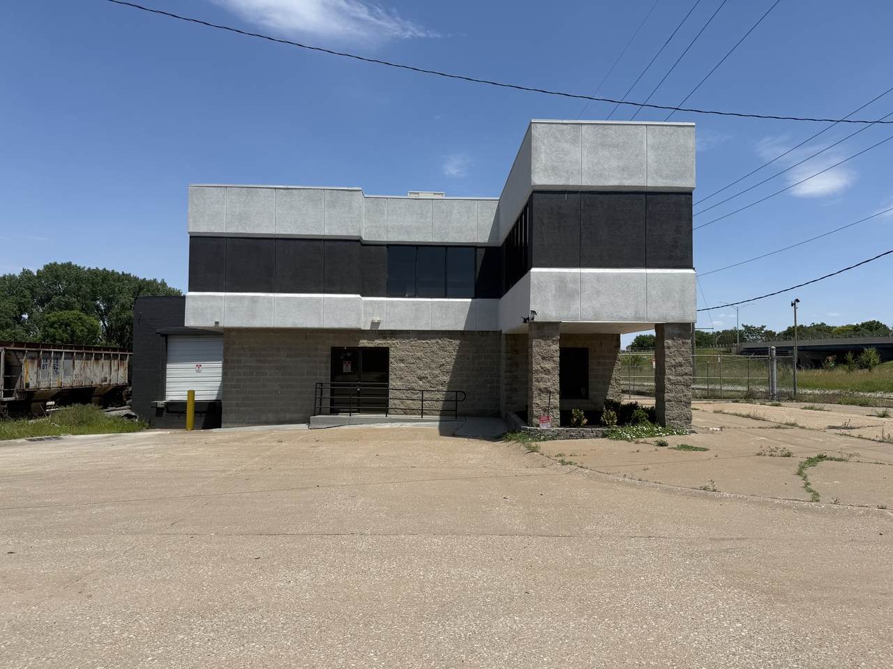 101 10TH Street - Photo 1
