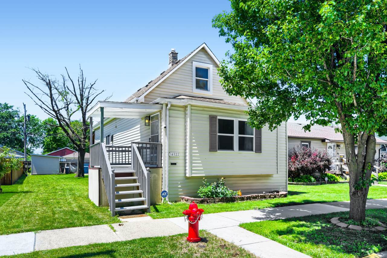 14322 Blaine Avenue - Photo 1