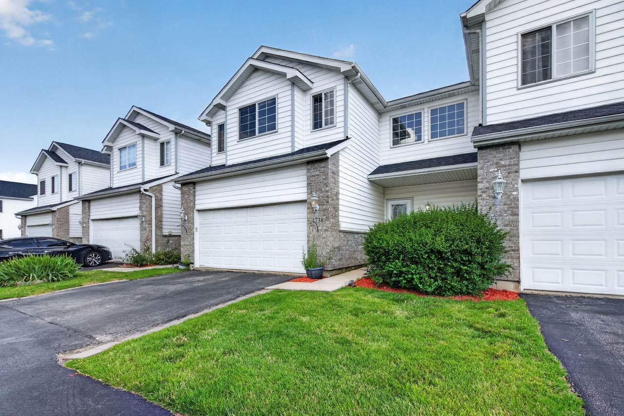 1738 Waters Edge Drive - Photo 1