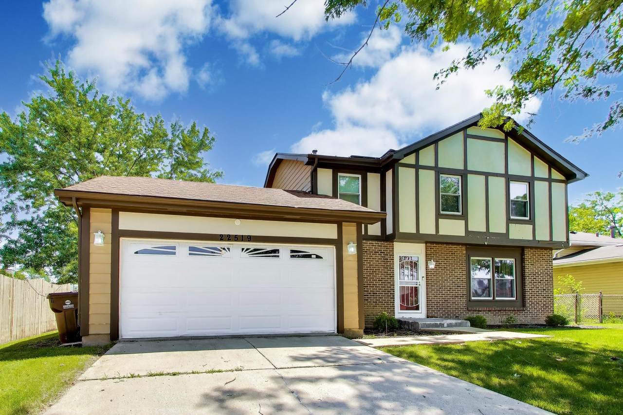22519 Clarendon Avenue - Photo 1