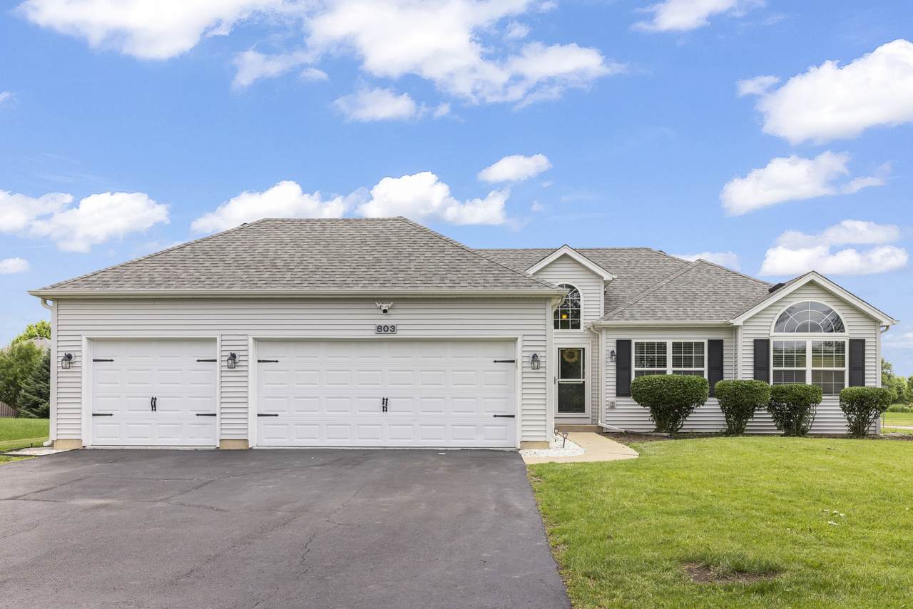 803 Canyon Trail - Photo 1