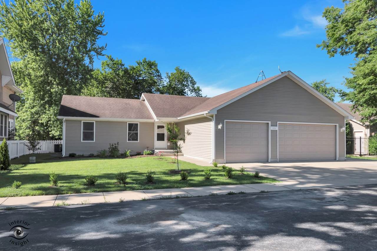 18367 South Street - Photo 1