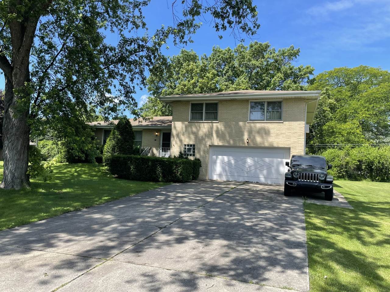 10 Leon Lane - Photo 1